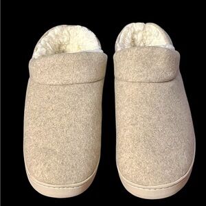 Nine West Indoor/Outdoor Slippers - M